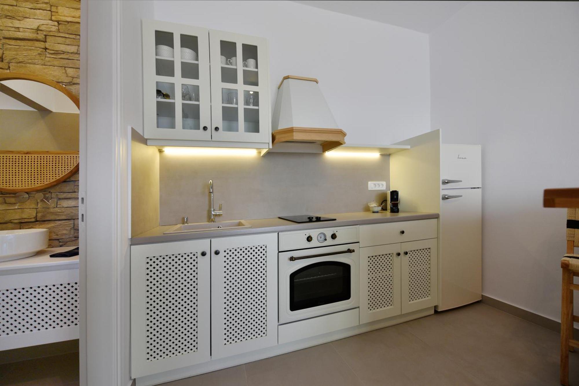 Giourgas Studios & Apartments Provatász Kültér fotó